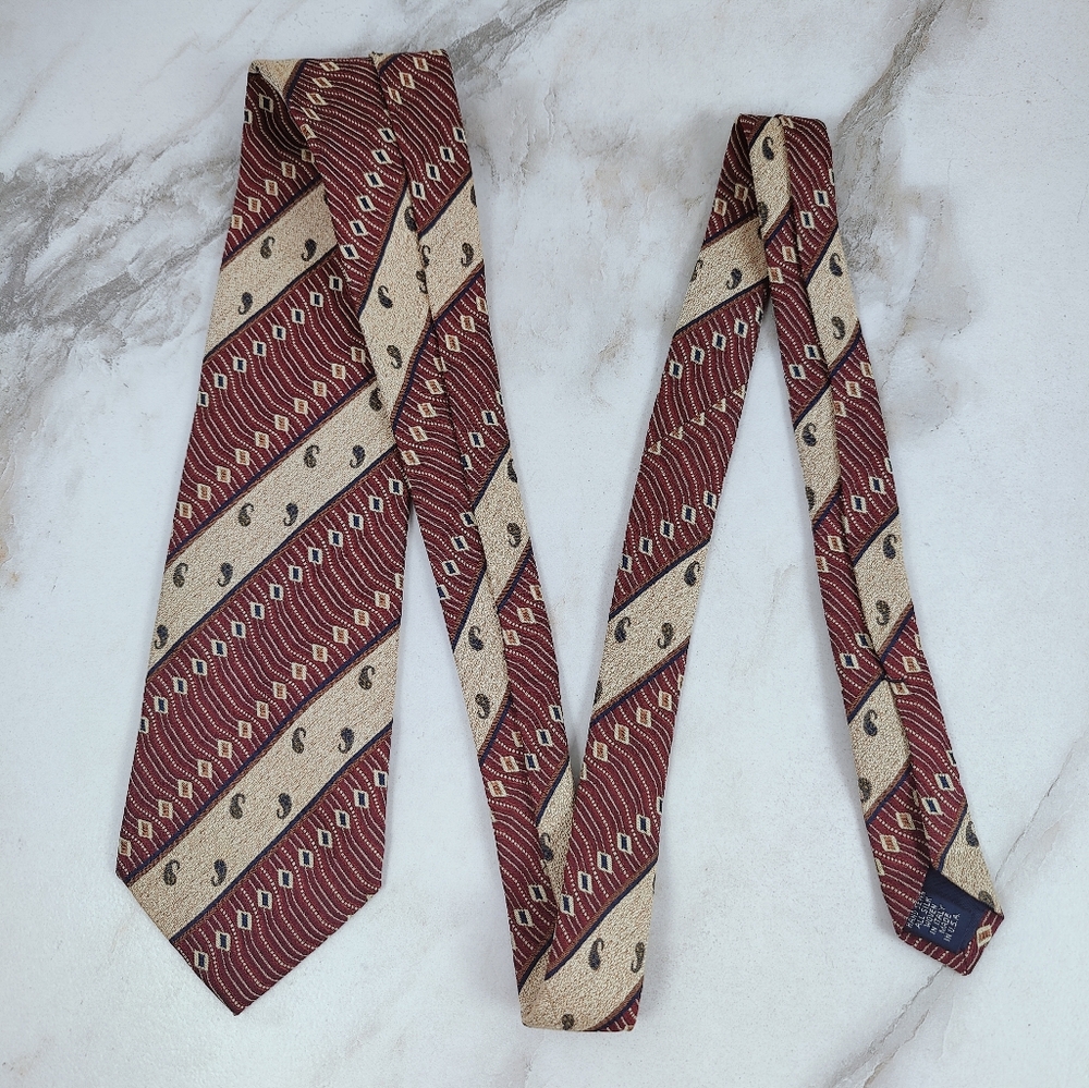 VTG 90s London Fog Men's Red Gold Paisley Striped Hand Sewn 100% Silk 4" Tie